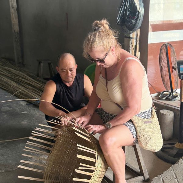 THE SOUL OF OLD MEKONG LIFE IN EVERY “CẦN XÉ” BASKET